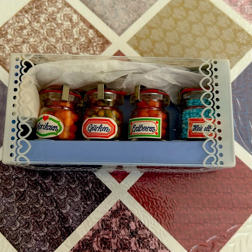Boo Hennig Germany miniature dollhouse jars